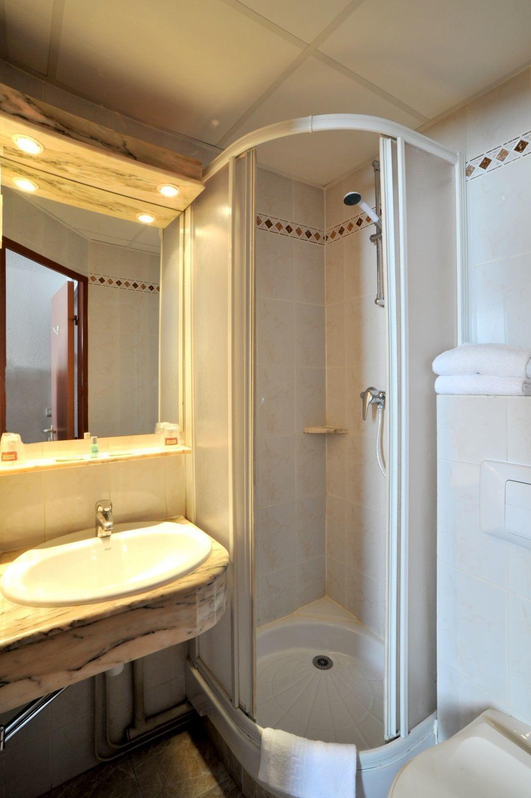 Brit Hotel Toulon - La Valette Экстерьер фото